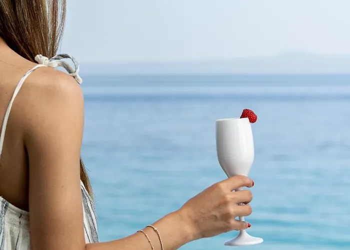 White Resort- Adults Only * أفيتوس